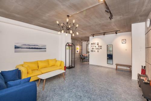 Dalian Jinzhou·Baisheng Shopping Mall· Locals Apartment 00165460