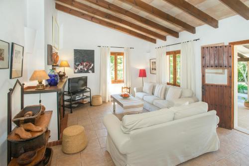 Owl Booking Villa Coloma - Luxury Retreat with Huge Pool