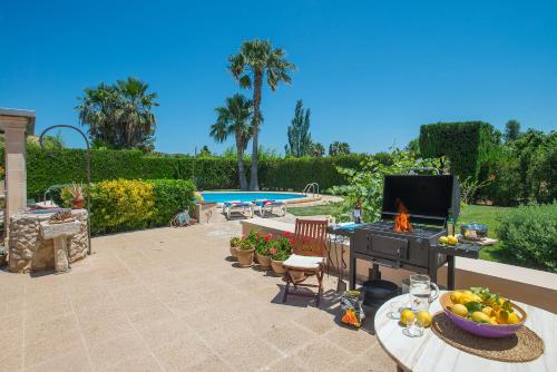 Owl Booking Villa Coloma - Luxury Retreat with Huge Pool