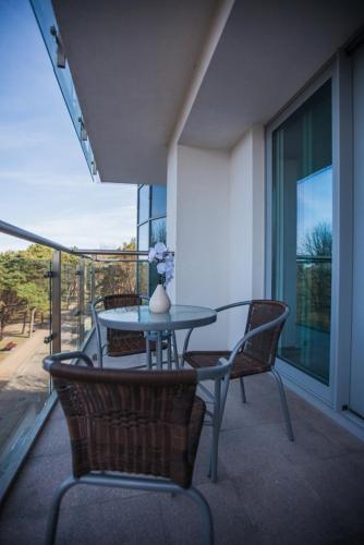 陽台/露台, Luksusowe apartamenty Promenada Gwiazd 28 in 緬濟茲德羅耶