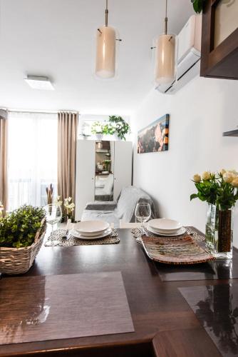 Alma Apartments Grzybowska, Varšava