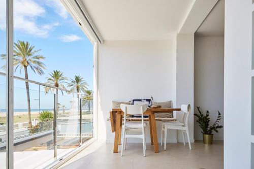  Sunny Beachfront Escape in Castelldefels