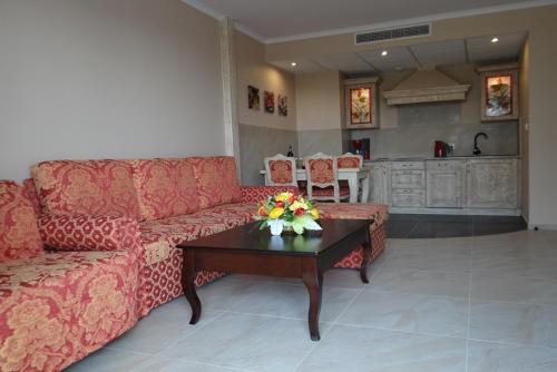 廚房, Luksusowe apartamenty Promenada Gwiazd 28 in 緬濟茲德羅耶