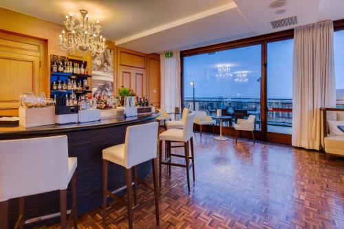 酒吧/高級酒吧, 羅馬大酒店 (Grande Albergo Roma) in 皮亞琴察