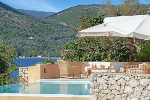  Syvota Villa Sleeps 8 Pool Air Con WiFi in Syvota