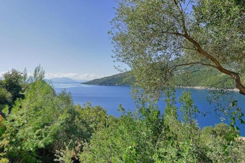  Syvota Villa Sleeps 6 Pool Air Con WiFi in Syvota