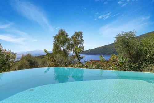  Syvota Villa Sleeps 8 Pool Air Con WiFi in Syvota