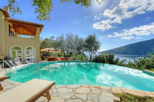  Syvota Villa Sleeps 6 Pool Air Con WiFi in Syvota
