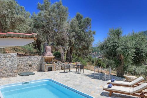  Syvota Villa Sleeps 2 Pool Air Con WiFi in Syvota