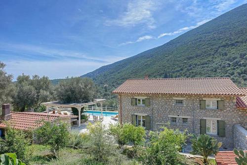  Syvota Villa Sleeps 8 Pool Air Con WiFi in Syvota