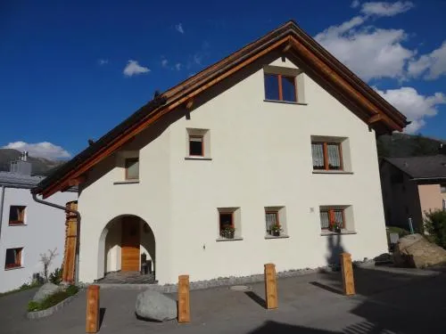Crusch 32 in Samedan, Schweiz