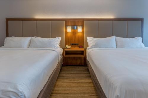 Holiday Inn Express - Indianapolis - Southeast by IHG in Indianapolis, USA