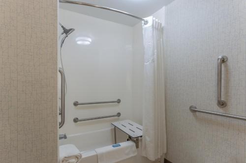 Holiday Inn Express - Indianapolis - Southeast an IHG Hotel - image 7