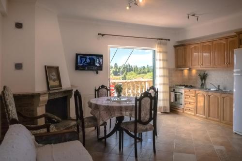 Modern flat with beautiful views in south of Corfu, Lefkimi (photo 6)