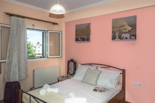 Modern flat with beautiful views in south of Corfu, Lefkimi (photo 10)