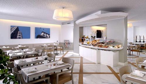 Best Western Hotel City - image 12