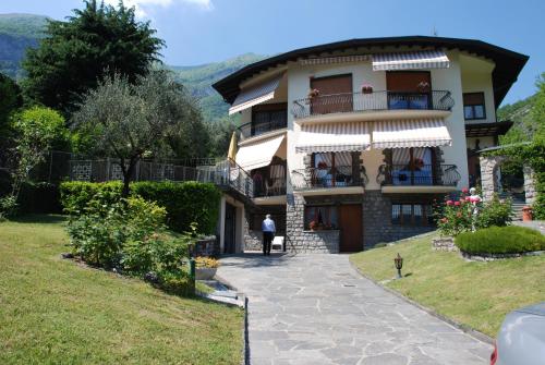 Accommodation in Tremezzo