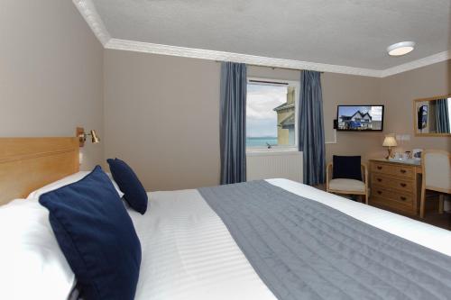 BEST WESTERN New Holmwood Hotel - image 6