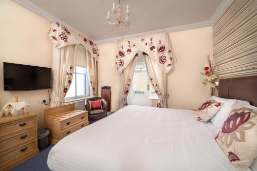 BEST WESTERN New Holmwood Hotel