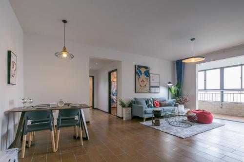 Xi'an Beilin·Yongning Gate· Locals Apartment 00167980