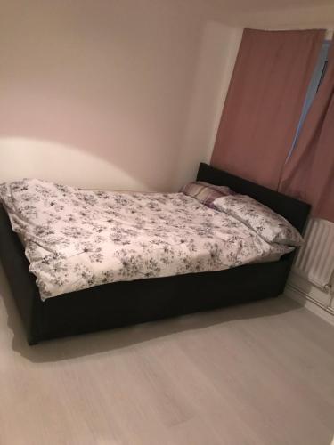 Exterior view, Graceland Woolwich in Greenwich