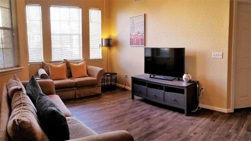 TR103TR Terrace Ridge - Two Bedroom Condo - main image
