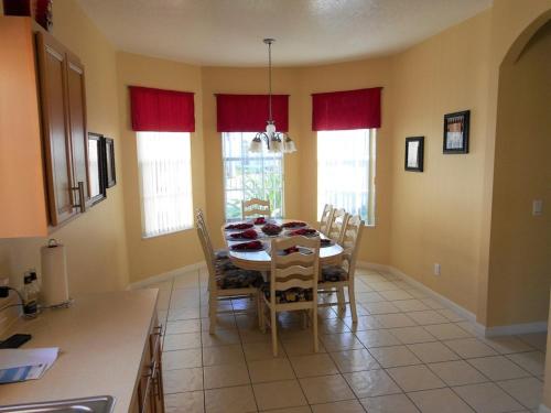 Haines City Pool Homes - image 7