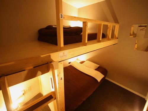 Osaka Guesthouse Nest - Hostel Room Type - Triple Room with Shared Bathroom