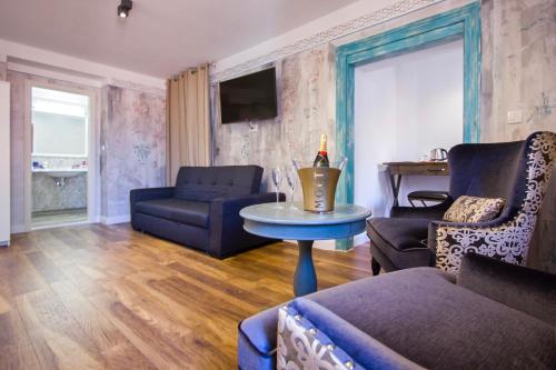 Plaza Marchi Old Town - MAG Quaint & Elegant Boutique Hotels - image 7