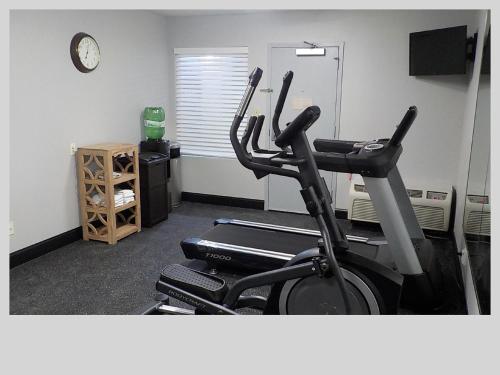 SureStay Plus Hotel by Best Western Indianapolis Northeast - image 7