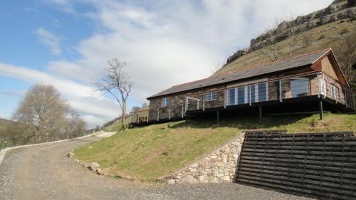 Panorama Cottages - image 3