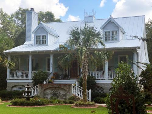 Caroline's Bed and Breakfast - Accommodation - Summerville