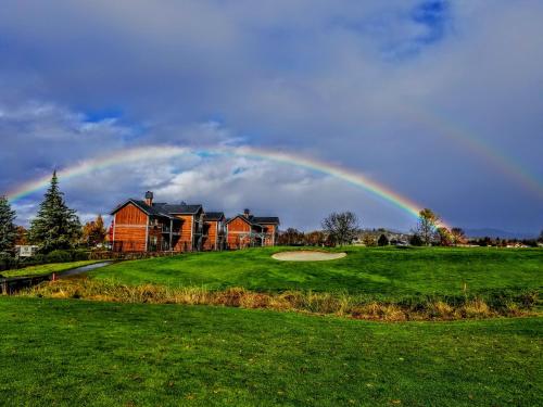 Resort at Eagle Point Golf Club Lodging