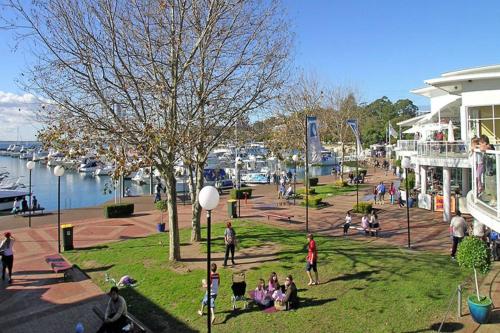Banyan, 14 Montevideo Parade - Spacious pet friendly property with air con and WiFi, Nelson Bay (Foto 7)