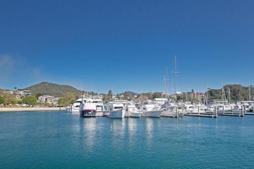 Banyan, 14 Montevideo Parade - Spacious pet friendly property with air con and WiFi, Nelson Bay (Foto 8)