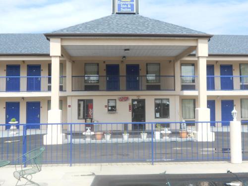 Executive Inn & Suites - Covington – Covington, TN