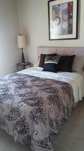 Private Garden Suite, Surf, Work, Relax photo 1