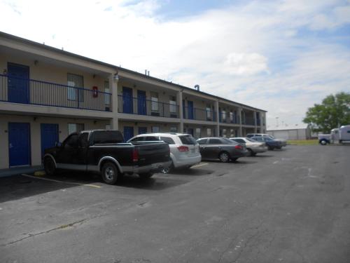 Executive Inn & Suites - Covington – Covington, TN