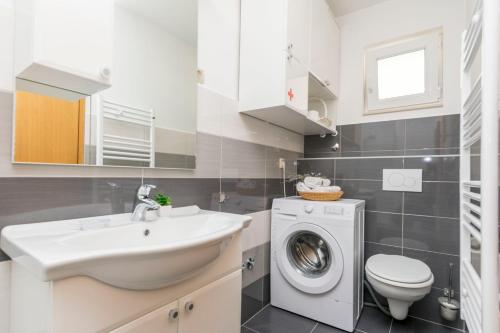 Apartments Luxury view - image 5