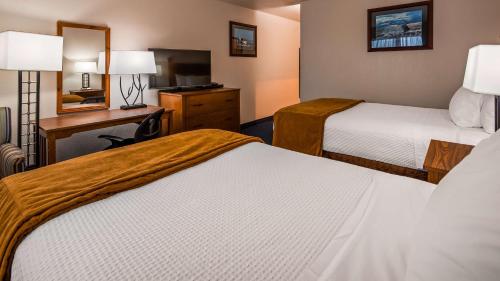 2 double beds