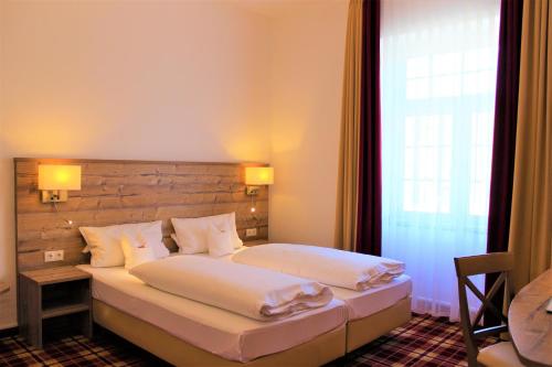 1 queen bed
