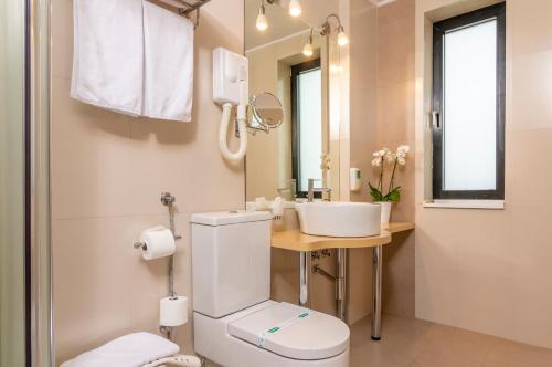 West City Hotel - image 7