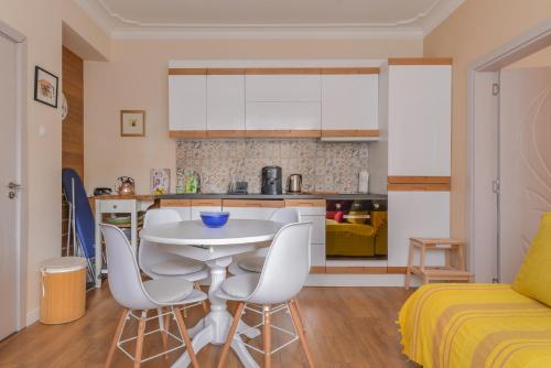 Welcoming One Bedroom on Vasil Levski Boulevard by Flat Mаnager, София (фото 2)