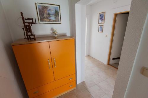 One Bedroom Apartment with Balcony image 1