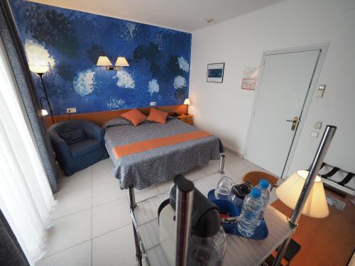 Hotel Montserrat - image 2