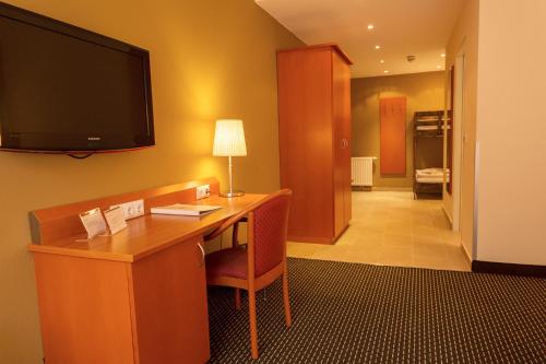 Central Hotel Löwen - image 10