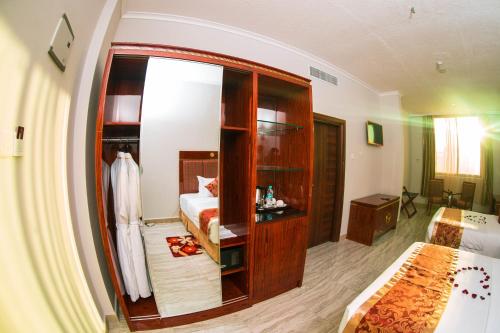 Szolgáltatások, Tiffany Diamond Hotels - Makunganya Street in Dar es Salaam