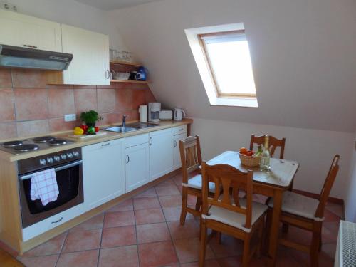 kök, Ferienwohnungen Hass - Haus 1 in Burg auf Fehmarn