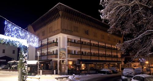 Hôtel Les Glaciers - Hôtel - Samoëns