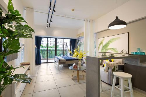 Sanya Sanya Bay·Sanya Bay Tourist Area· Locals Apartment 00164300 in Sanya